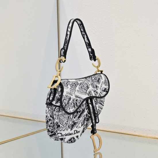 Dior Saddle