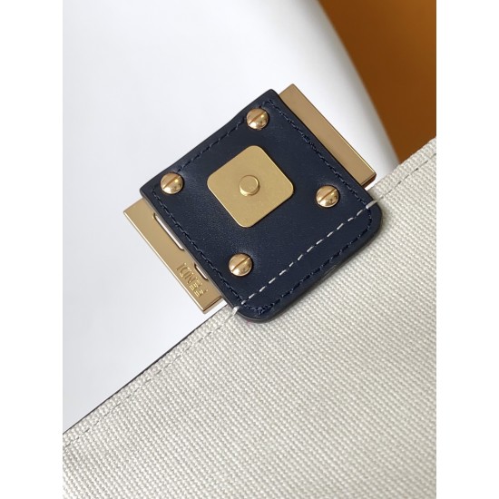 FENDI Baguette
