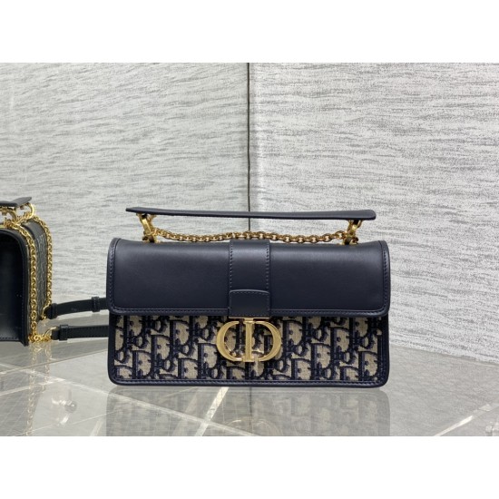 Dior Montaigne
