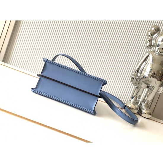 FENDI Peekaboo