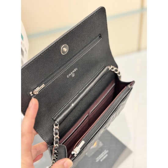 CHANEL WOC