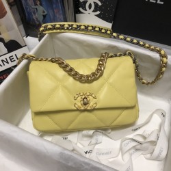 CHANEL 19 BAG