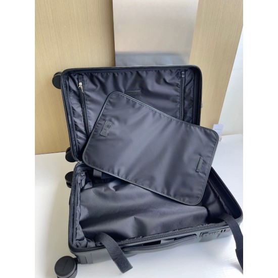 Bottega Veneta More