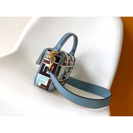 FENDI Baguette