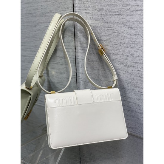 Dior Montaigne