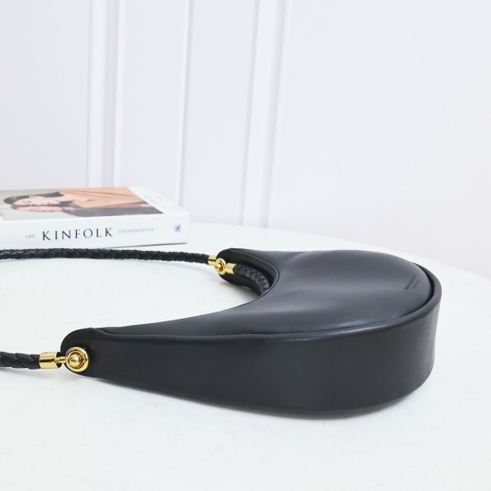 Bottega Veneta More