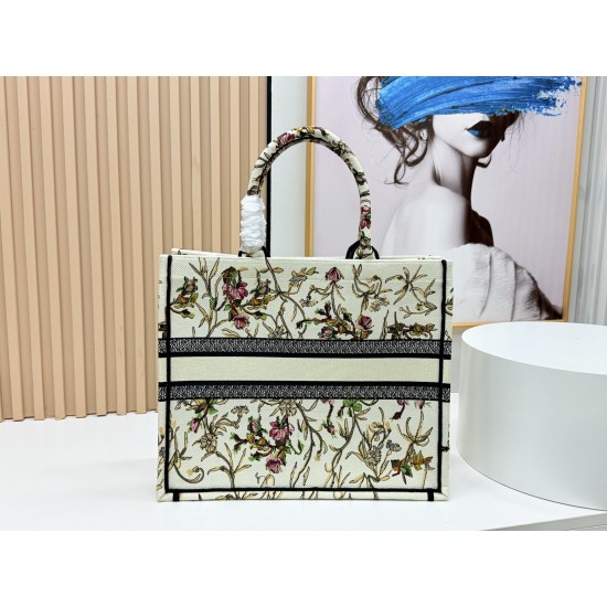 Dior Book Tote