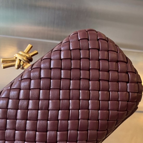 Bottega Veneta More