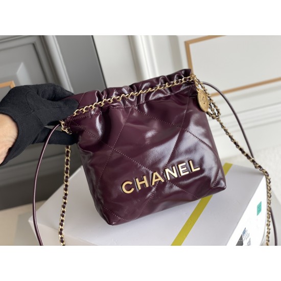 CHANEL 22 Bag