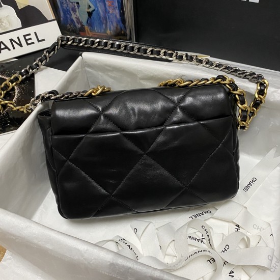 CHANEL 19 BAG