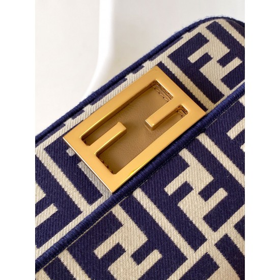 FENDI Baguette