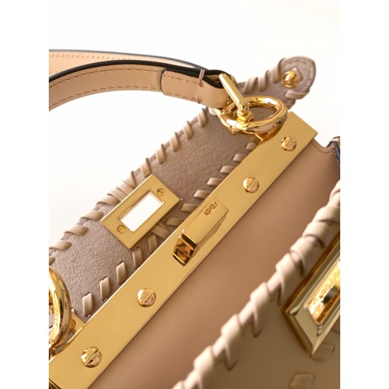 FENDI Peekaboo