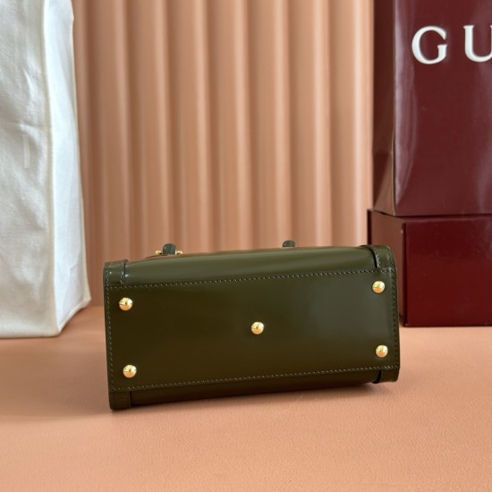 Gucci Diana