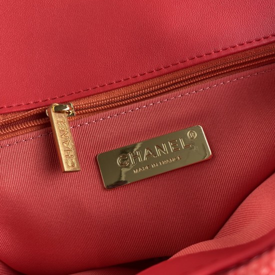 CHANEL 19 BAG