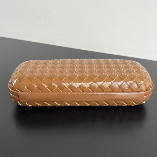 Bottega Veneta More