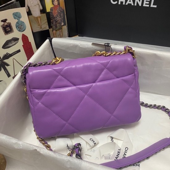 CHANEL 19 BAG