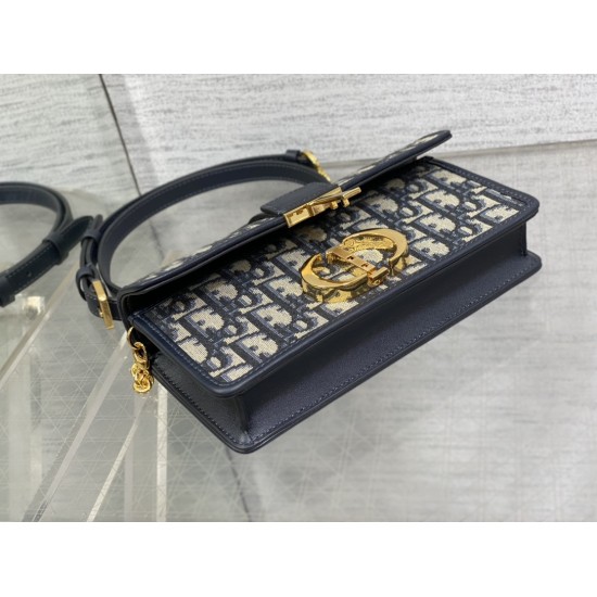Dior Montaigne