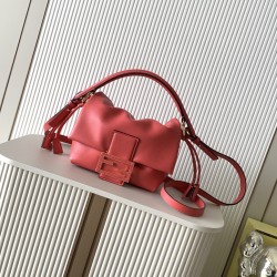 FENDI Baguette