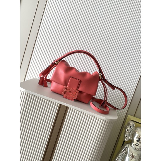 FENDI Baguette