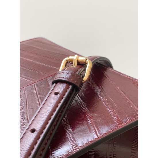FENDI Peekaboo