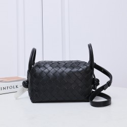 Bottega Veneta Loop