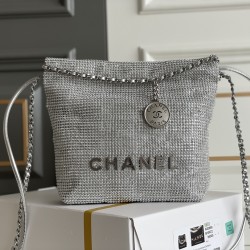 CHANEL 22 Bag