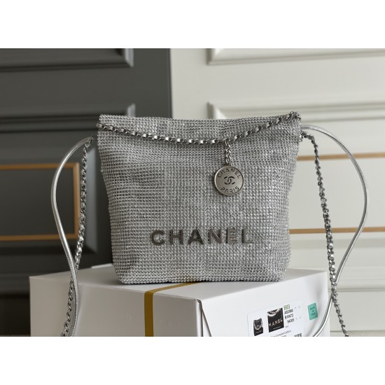 CHANEL 22 Bag