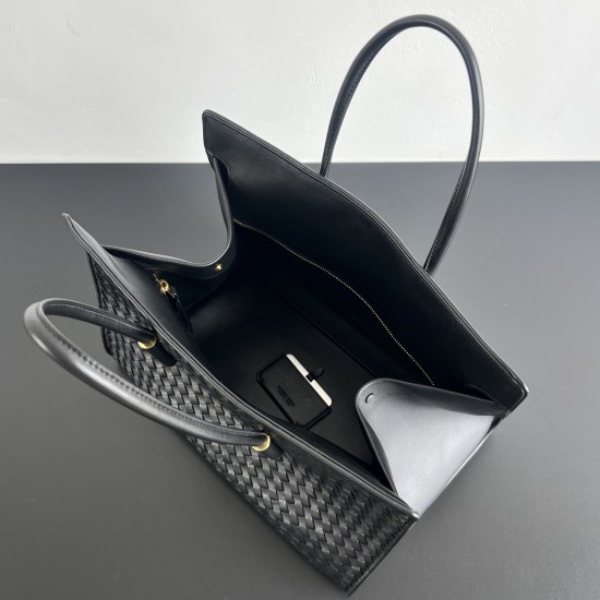 Bottega Veneta Tote