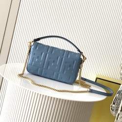 FENDI Baguette
