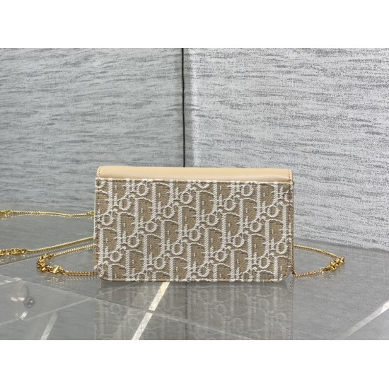 Dior Caro
