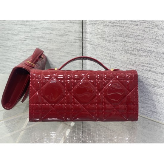 Dior Caro