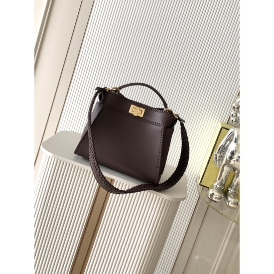 FENDI Peekaboo