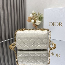 Dior Montaigne