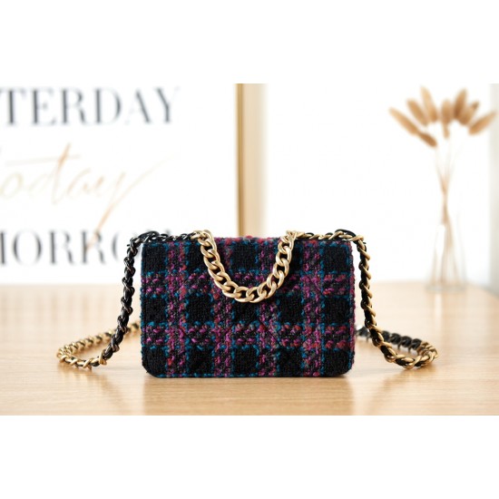 CHANEL WOC
