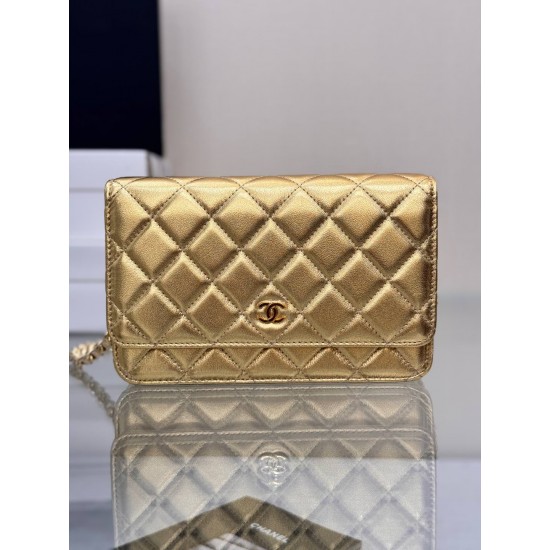 CHANEL WOC