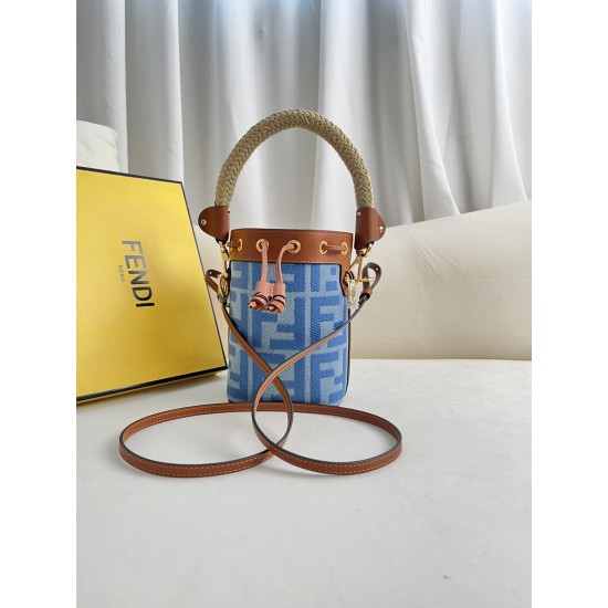 FENDI Bucket Bags