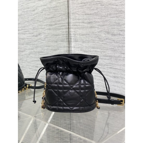 Dior Caro