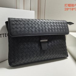 Bottega Veneta More