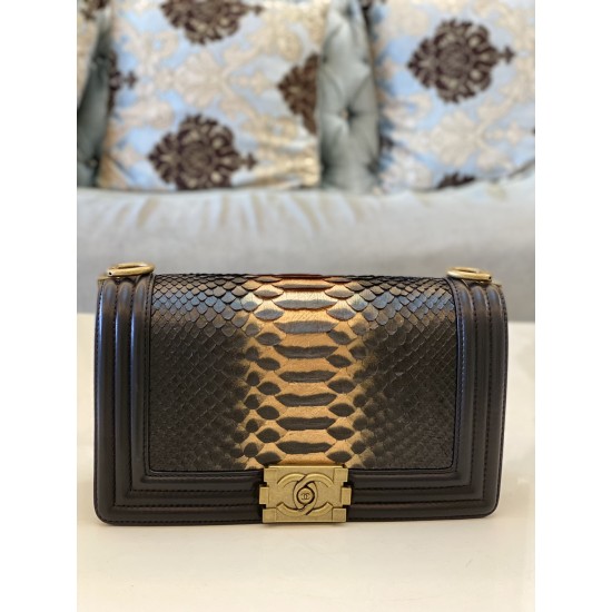CHANEL BOY BAG