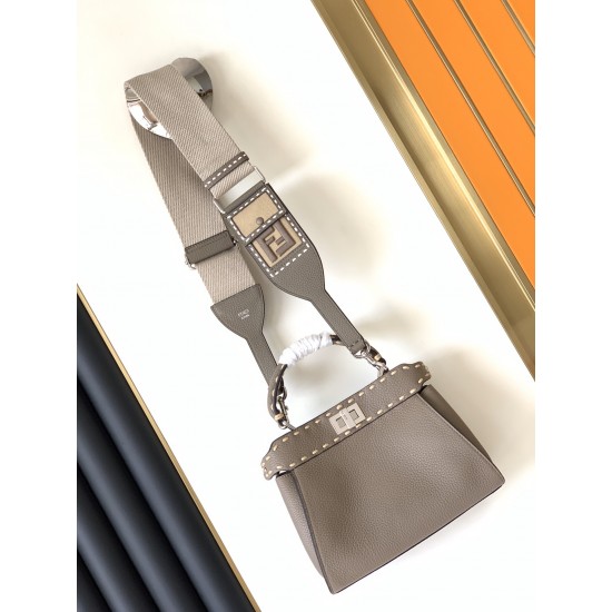 FENDI Peekaboo