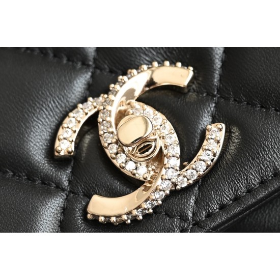 CHANEL WOC