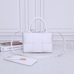 Bottega Veneta Tote