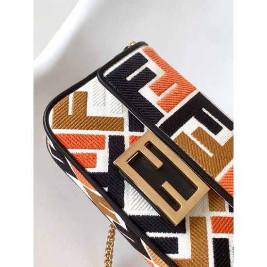 FENDI Baguette