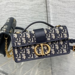 Dior Montaigne