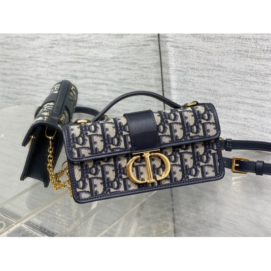 Dior Montaigne