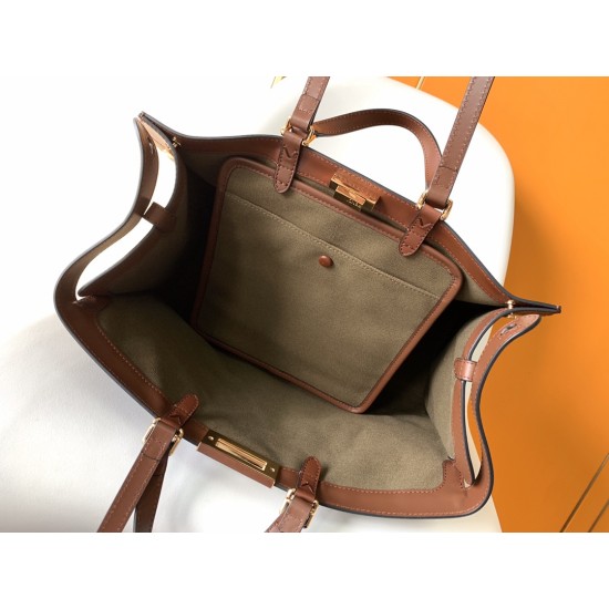 FENDI Tote Bags
