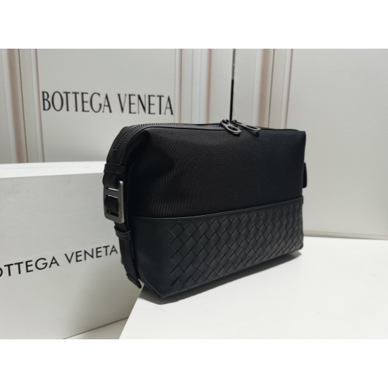 Bottega Veneta More
