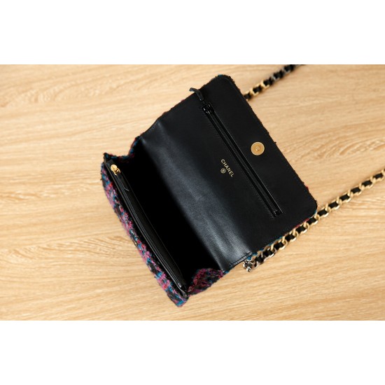 CHANEL WOC