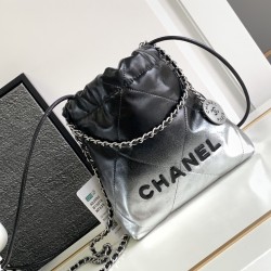CHANEL 22 Bag