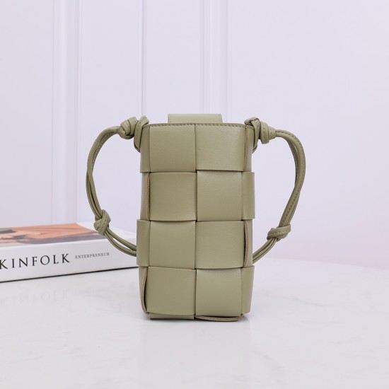 Bottega Veneta More